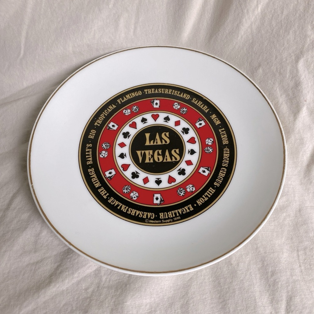Vintage 1995 Western Supply Las Vegas Casinos Decorative 8” Wall Plate